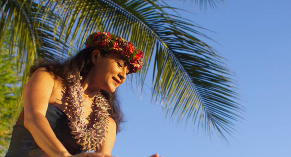 Kanoe Miller dances hula at House Without A Key