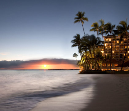 Halekulani on Waikiki Beach at dusk