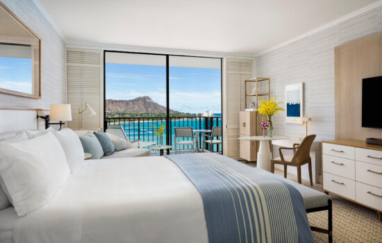 Diamond Head Ocean Front Prime King Bed | Diamond Head Oceanfront Prime