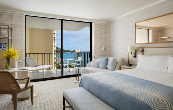 Ocean View King Bed | Ocean View King (Hearing Accessible)