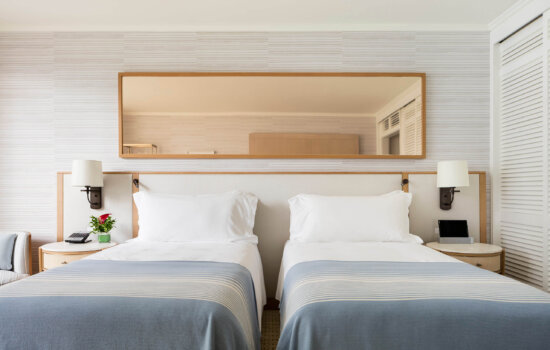 Twin beds | Oceanfront Twin (Hearing Accessible)
