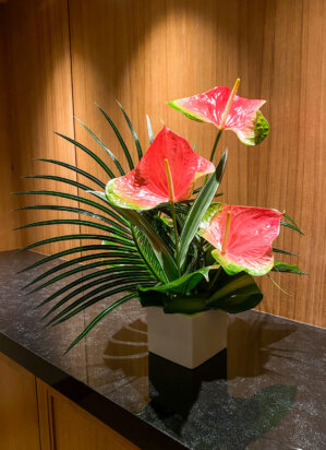 Ikebana at Halepuna
