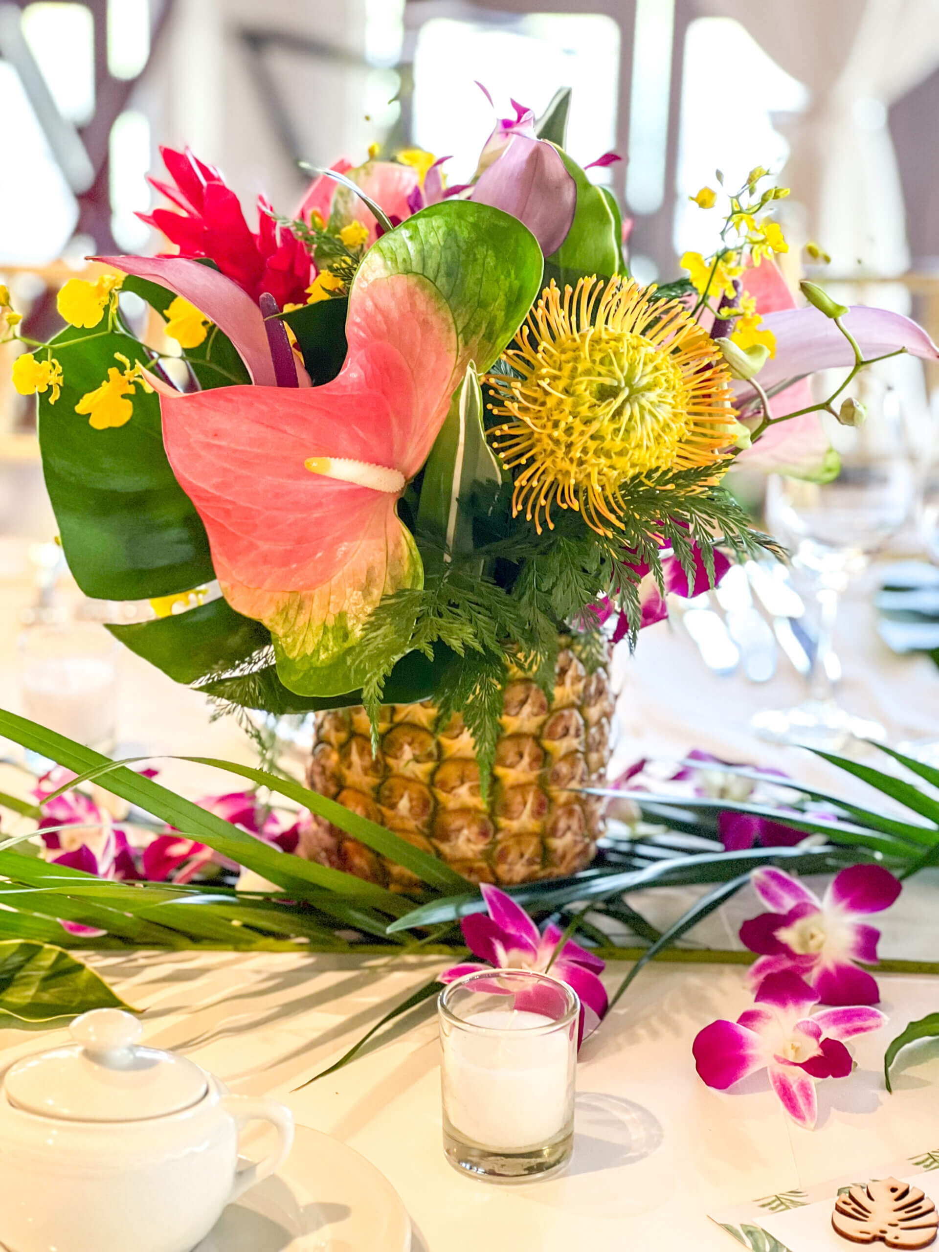 Medium Tropical Arrangement