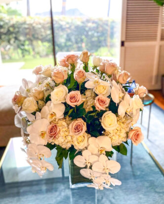 Deluxe Seasonal Arrangement
